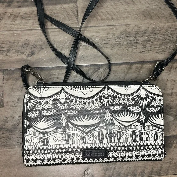 Sakroots Cross Body Purse/Wallet with Removable Strap - Picture 2 of 4